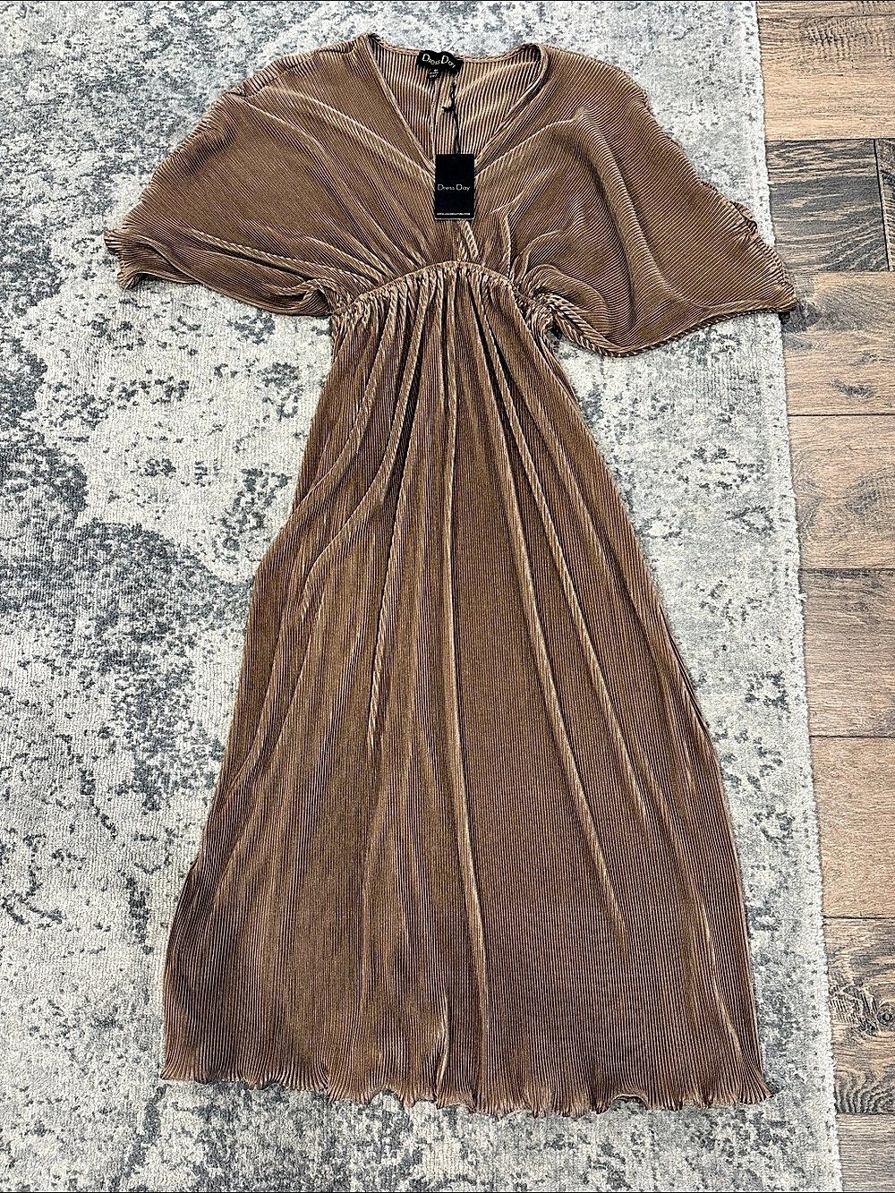 Dress Day Brown Pleated Maxi Dress maternity dress size Medium